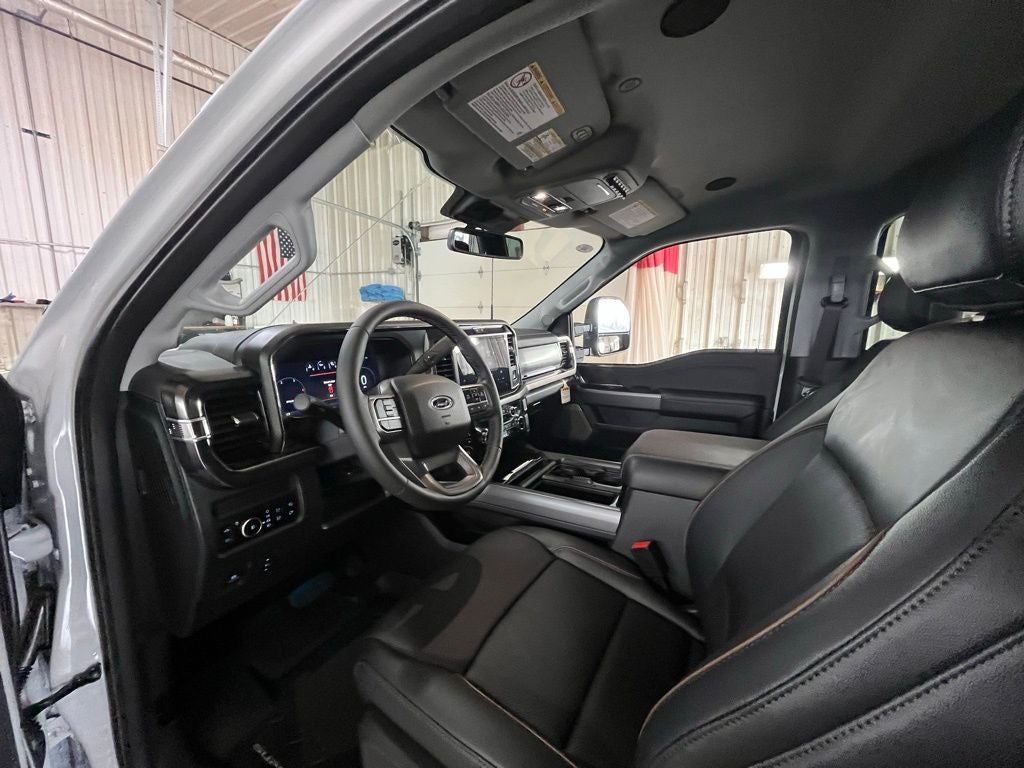 2026 Ford F-350SD Lariat Black Appearance Pkg