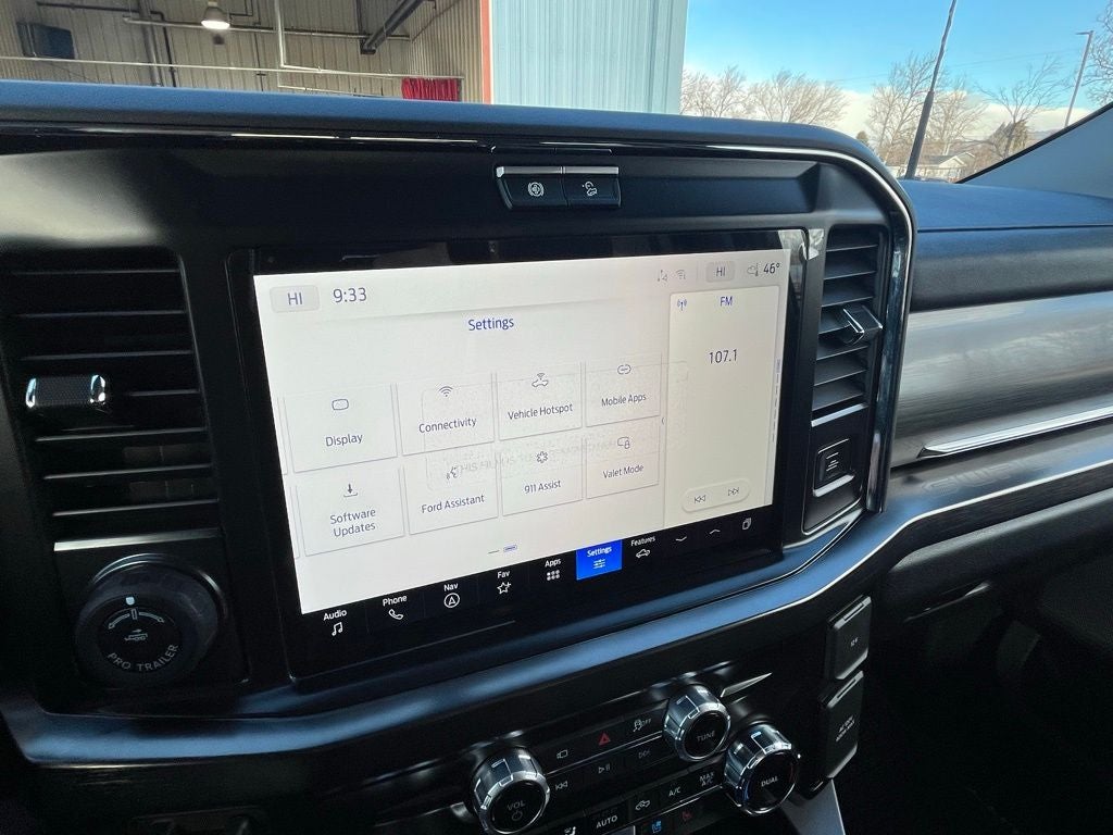 2026 Ford F-350SD Lariat Black Appearance Pkg