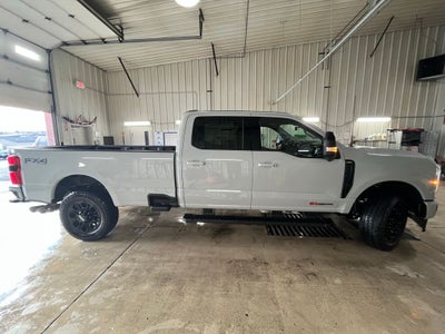2026 Ford F-350SD Lariat Black Appearance Pkg