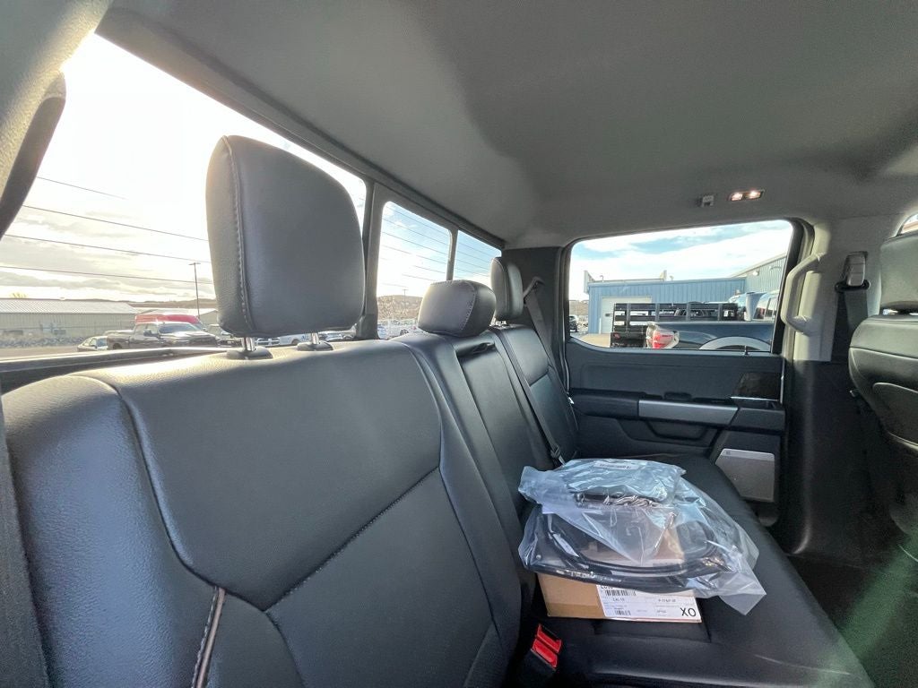 2026 Ford F-350SD Lariat Black Appearance Pkg