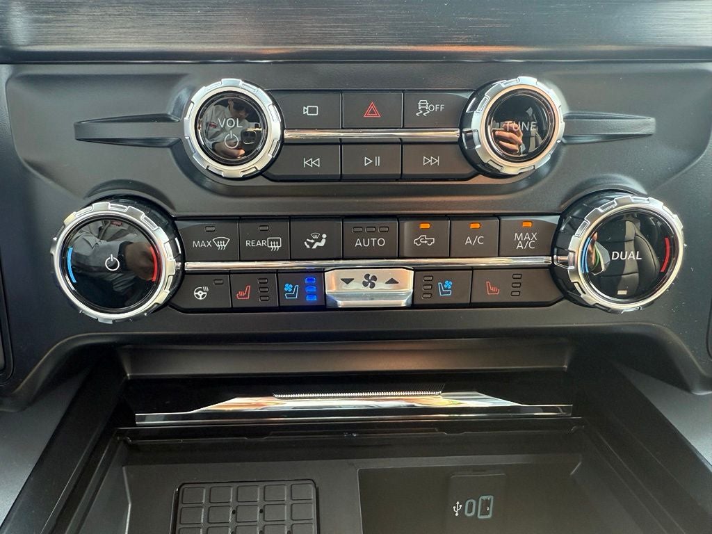 2026 Ford F-350SD Lariat Tremor
