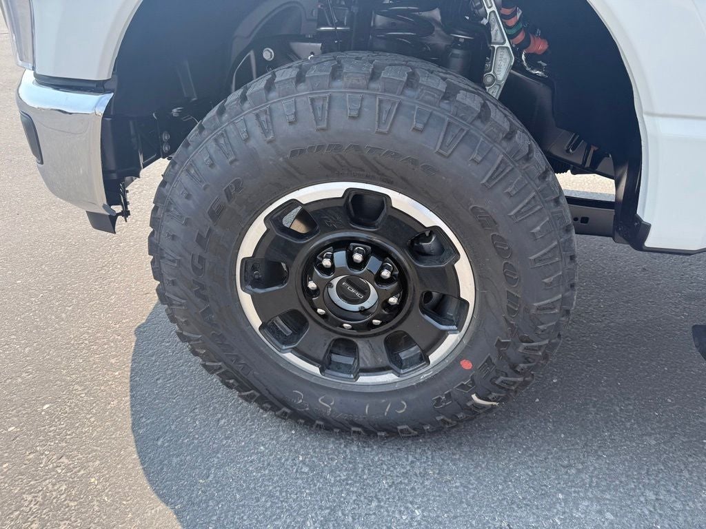 2026 Ford F-350SD Lariat Tremor