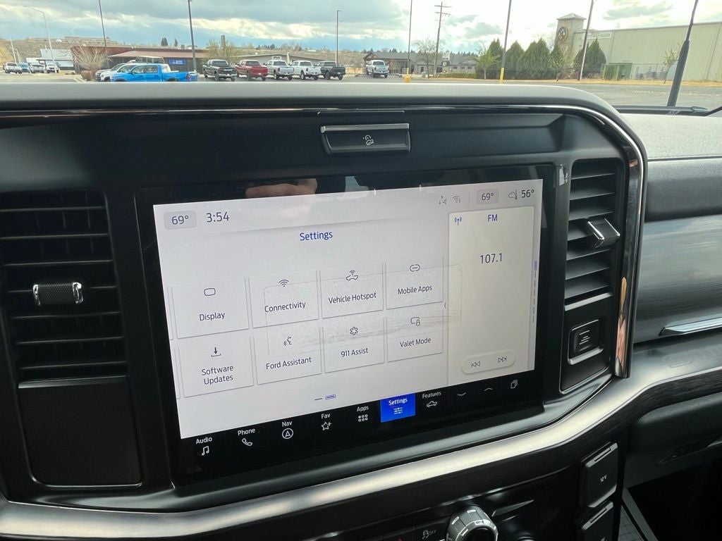 2026 Ford F-350SD Lariat