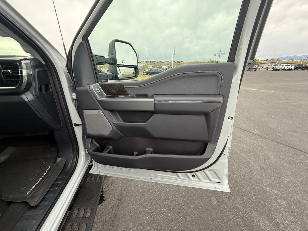 2026 Ford F-350SD Lariat Tremor