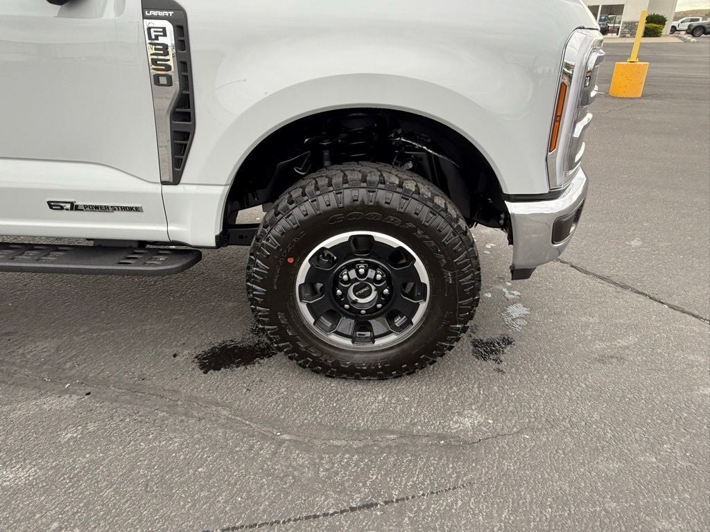 2026 Ford F-350SD Lariat Tremor