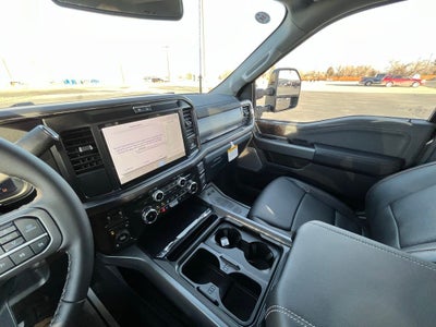 2026 Ford F-350SD Lariat Black Appearance Pkg