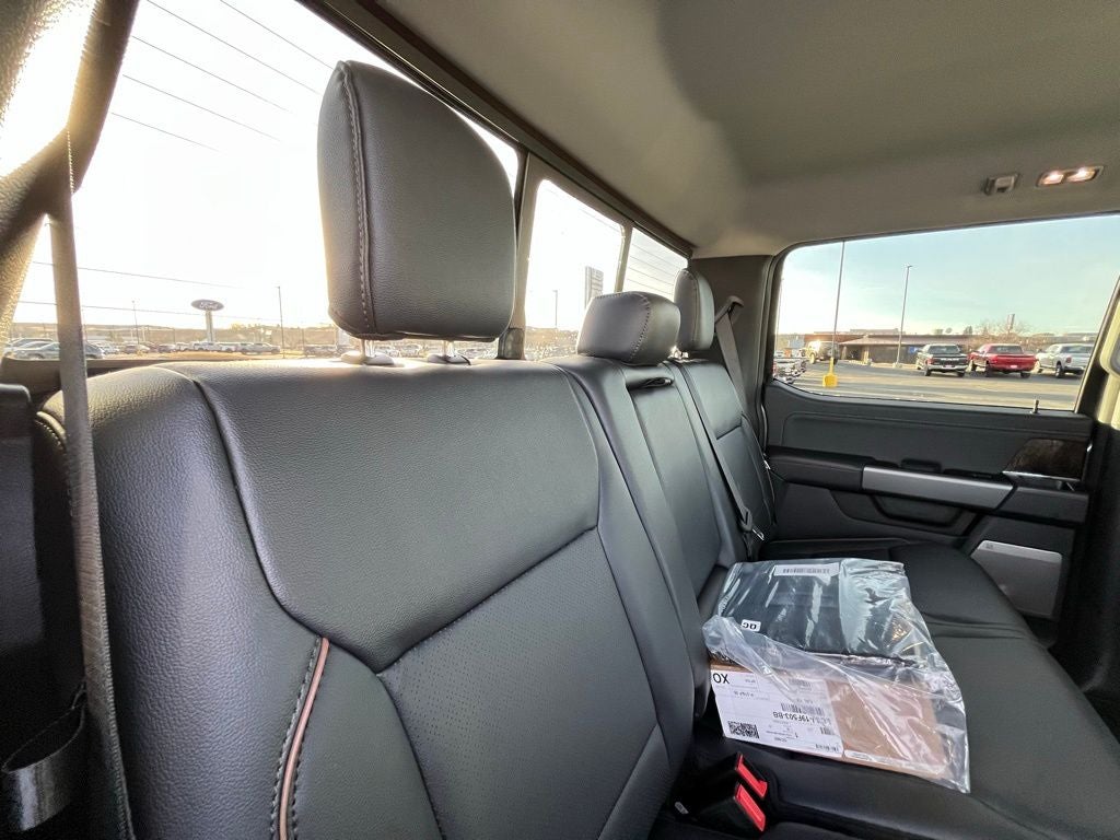 2026 Ford F-350SD Lariat Black Appearance Pkg