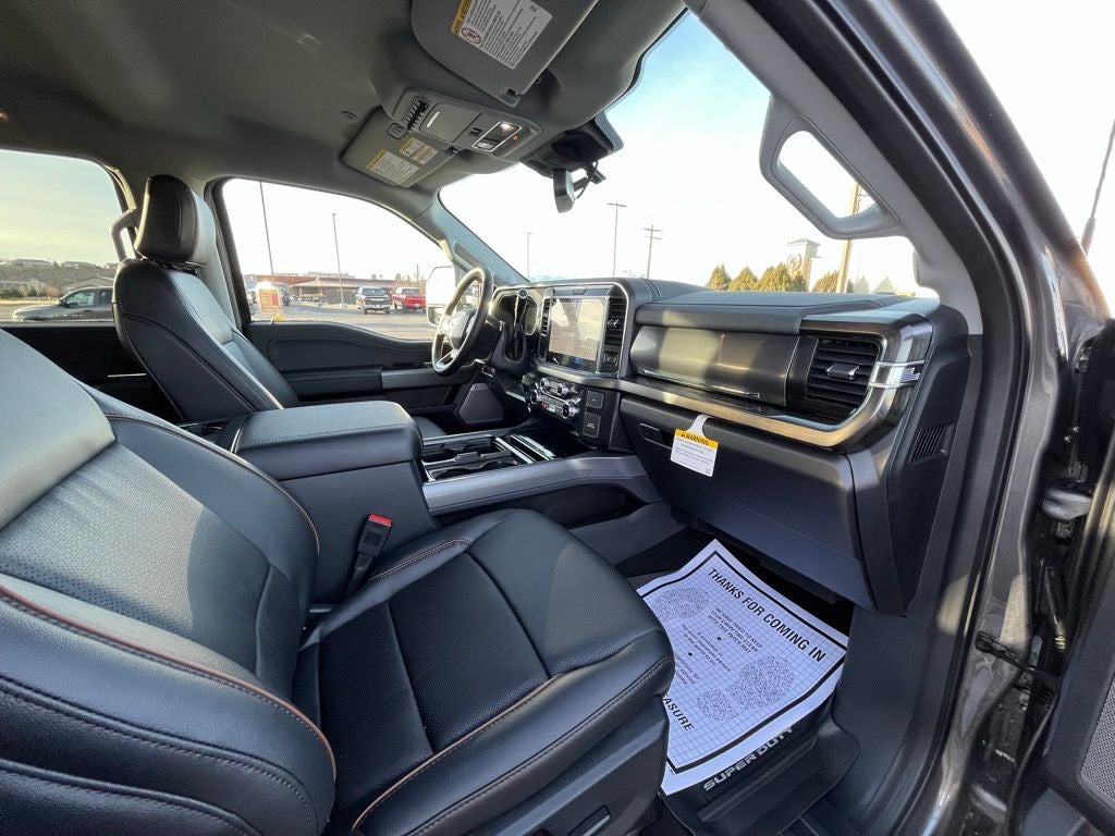 2026 Ford F-350SD Lariat Black Appearance Pkg