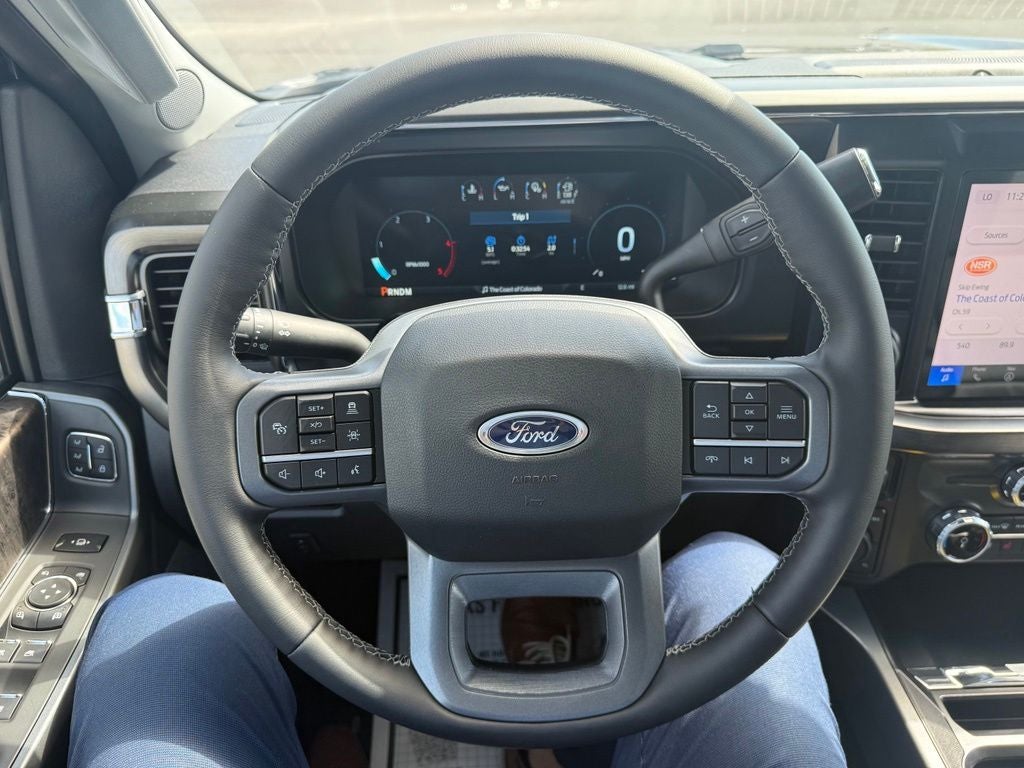 2026 Ford F-350SD Lariat DRW