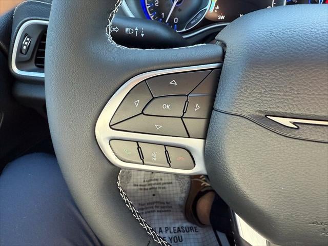 2027 Chrysler Pacifica PACIFICA SELECT AWD