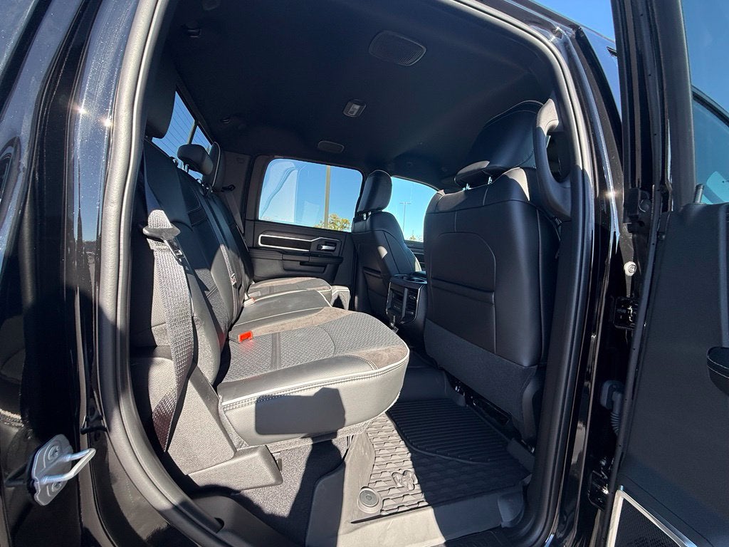 2027 RAM 2500 RAM 2500 LARAMIE CREW CAB 4X4 6'4' BOX