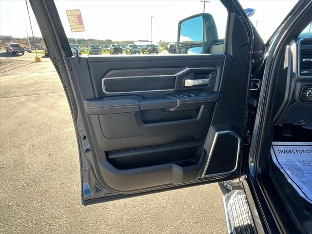 2026 RAM Ram 2500 2500 LAIE CREW CAB 4X4 8' BOX