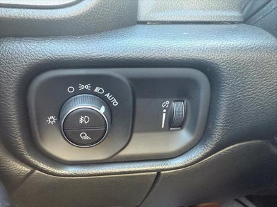 2027 RAM 2500 2500 TRADESMAN CREW CAB 4X4 6'4' BOX