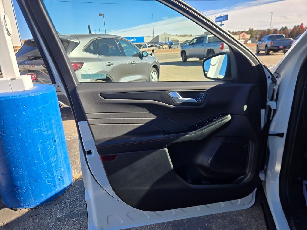 2026 Ford Escape Hybrid ST-Line Select