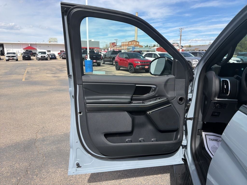 2026 Ford Expedition Max Platinum Stealth