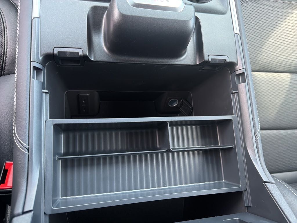 2026 Ford Expedition Max Platinum Stealth