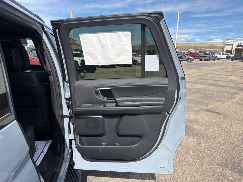 2026 Ford Expedition Max Platinum Stealth