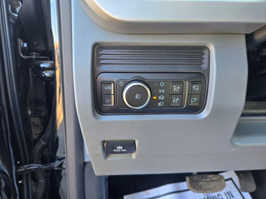 2026 Ford F-250SD XLT Premium Black Appearance Pkg.