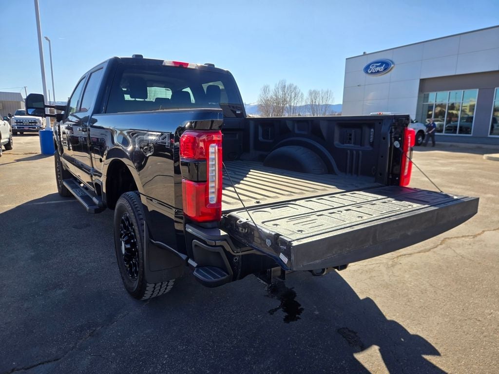 2026 Ford F-250SD XLT Premium Black Appearance Pkg.