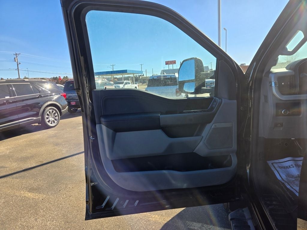 2026 Ford F-250SD XLT Premium Black Appearance Pkg.