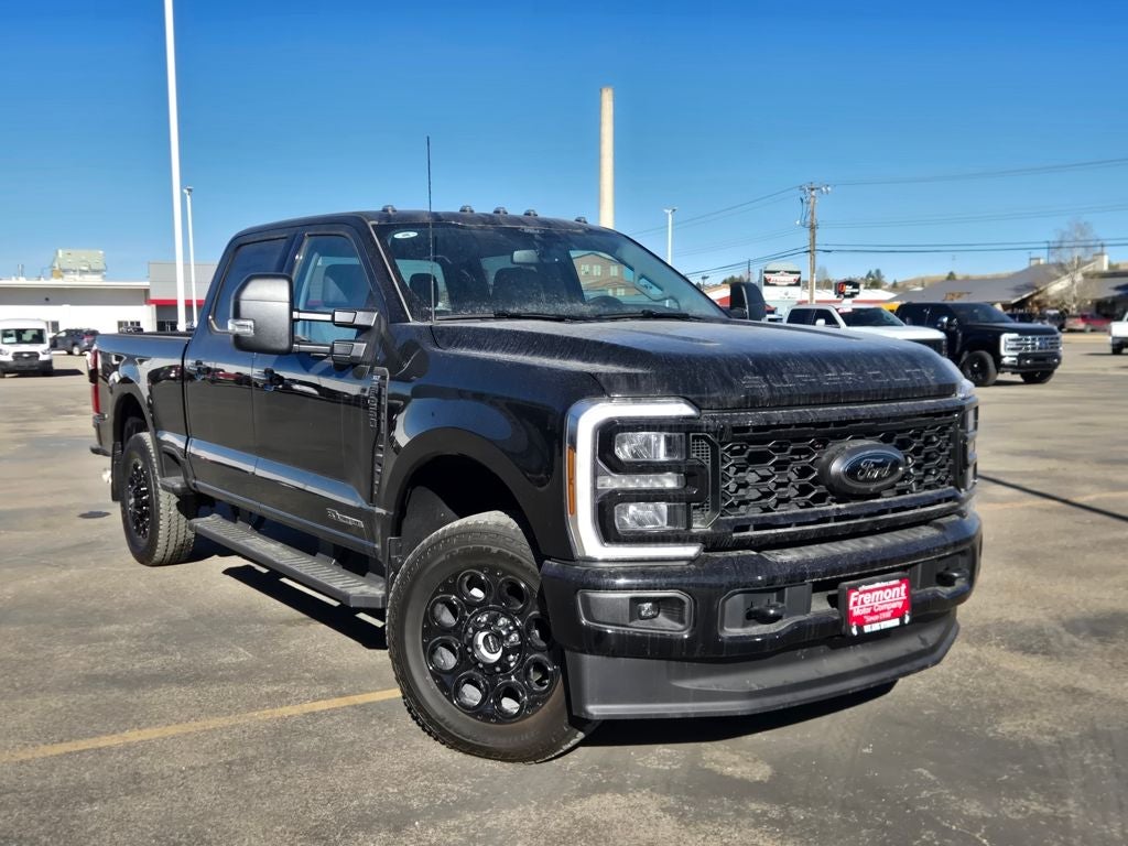 2026 Ford F-250SD XLT Premium Black Appearance Pkg.