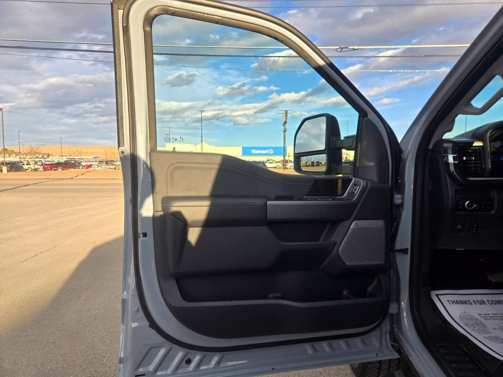 2026 Ford F-350SD Lariat Black Appearance Pkg.