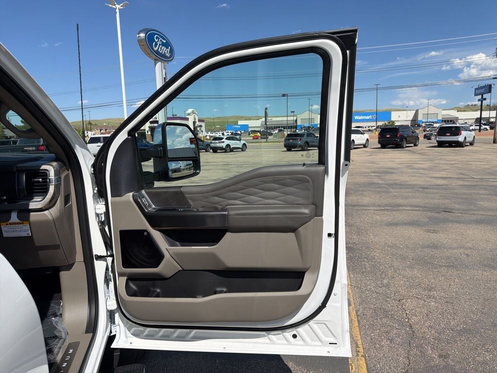 2026 Ford F-350SD Platinum