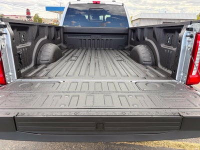 2027 Ford F-350SD Lariat Black Appearance Pkg.