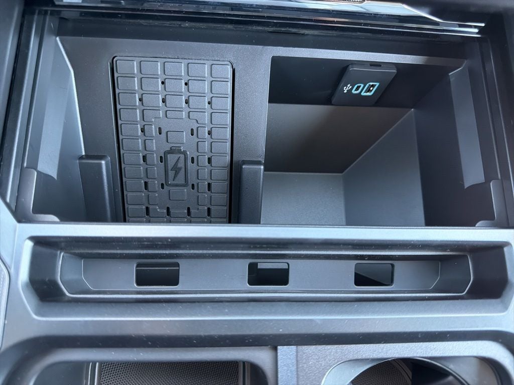 2026 Ford F-350SD Lariat Black Appearance Pkg.