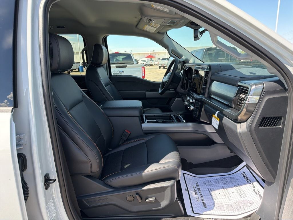 2026 Ford F-350SD Lariat Black Appearance Pkg.
