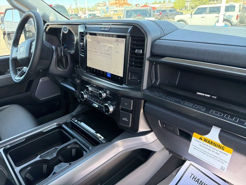 2026 Ford F-350SD Lariat Black Appearance Pkg.
