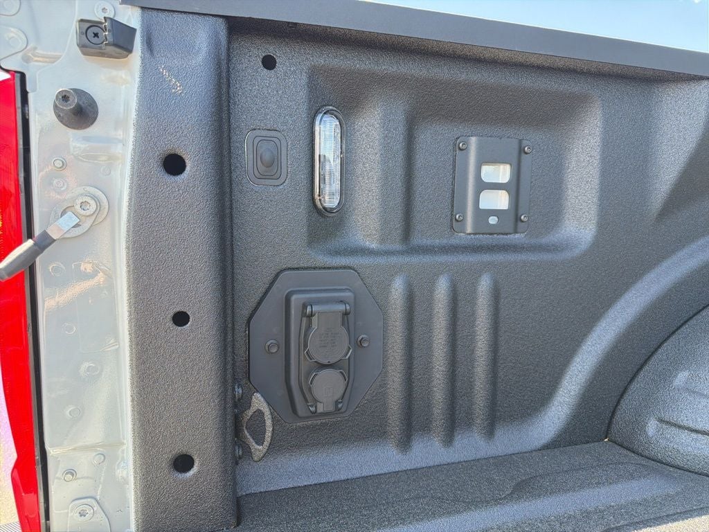 2026 Ford F-350SD Lariat Black Appearance Pkg.