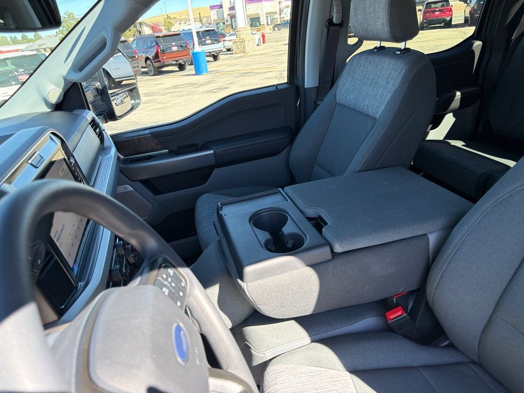 2026 Ford F-350SD XLT Premium Black Appearance Pkg.