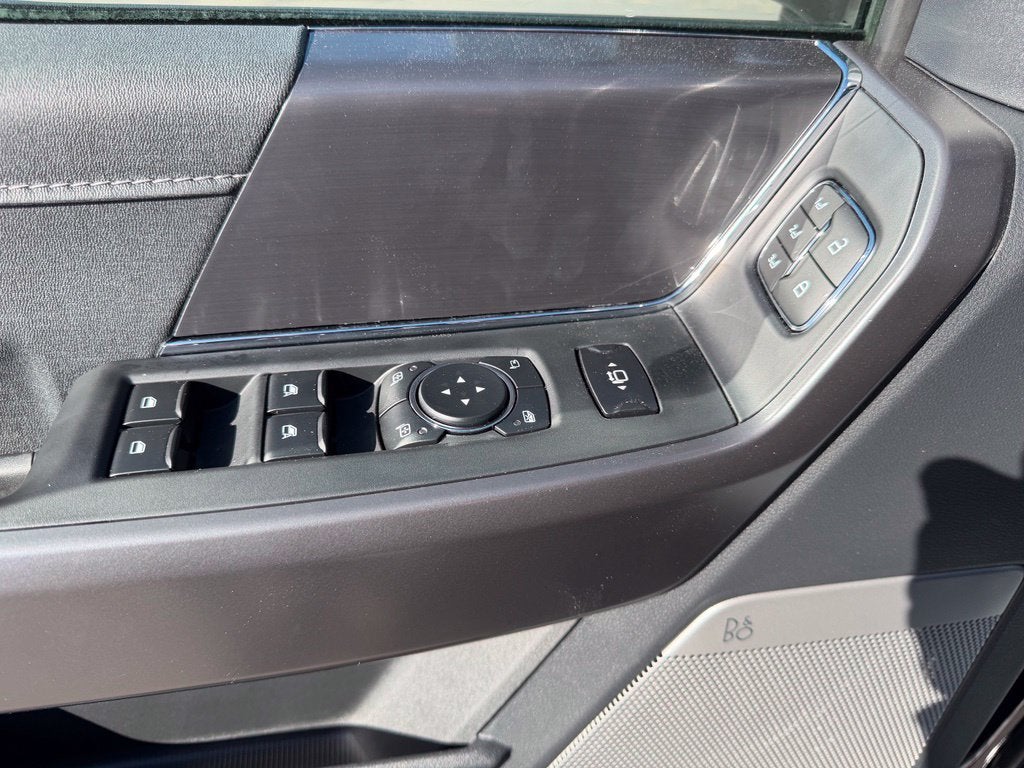 2026 Ford F-150 Lariat Black Appearance Pkg.
