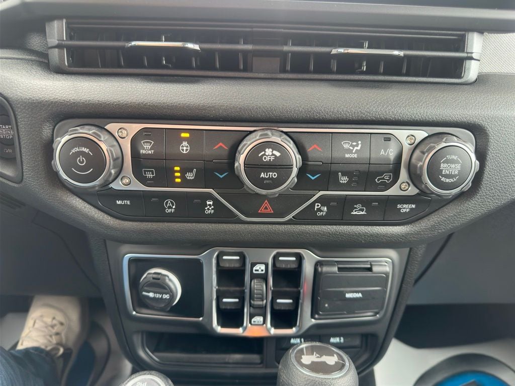 2025 Jeep Wrangler 4-DOOR SPORT S