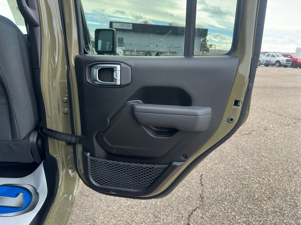 2025 Jeep Wrangler 4-DOOR SPORT S