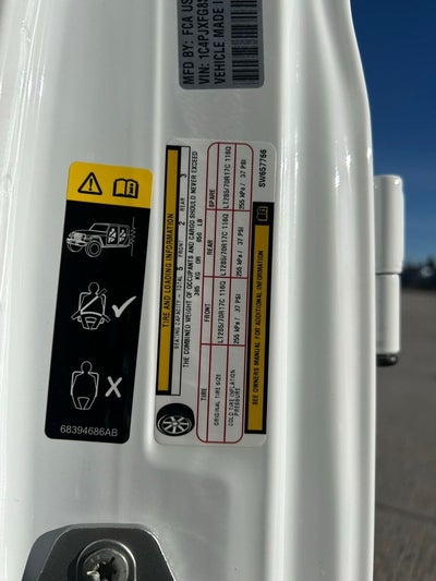 2025 Jeep Wrangler 4-DOOR RUBICON