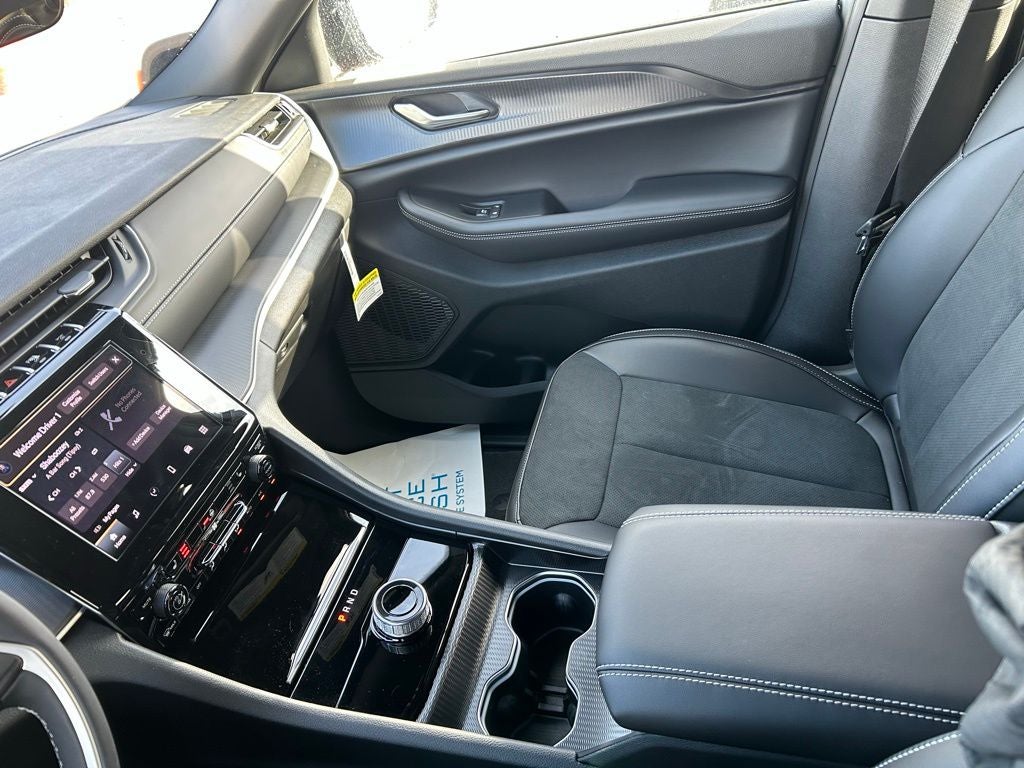 2025 Jeep Grand Cherokee ALTITUDE X 4X4