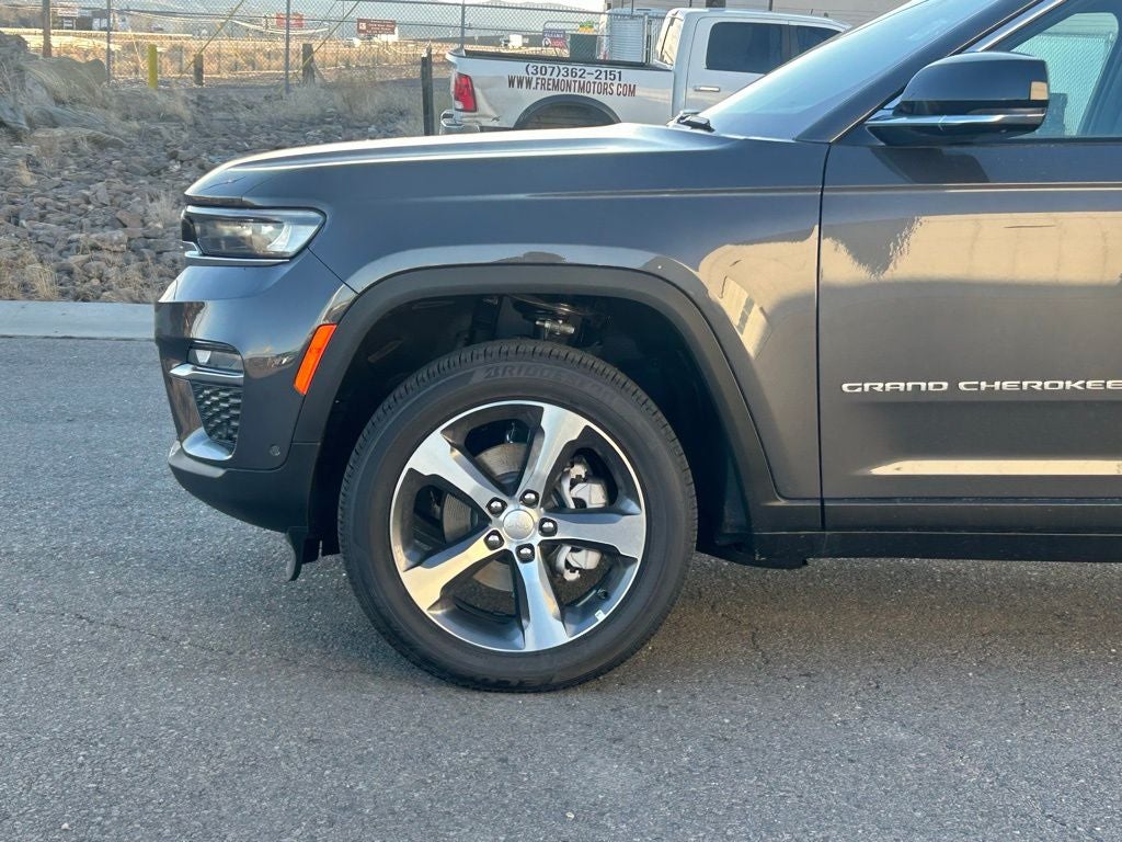 2025 Jeep Grand Cherokee LIMITED 4X4