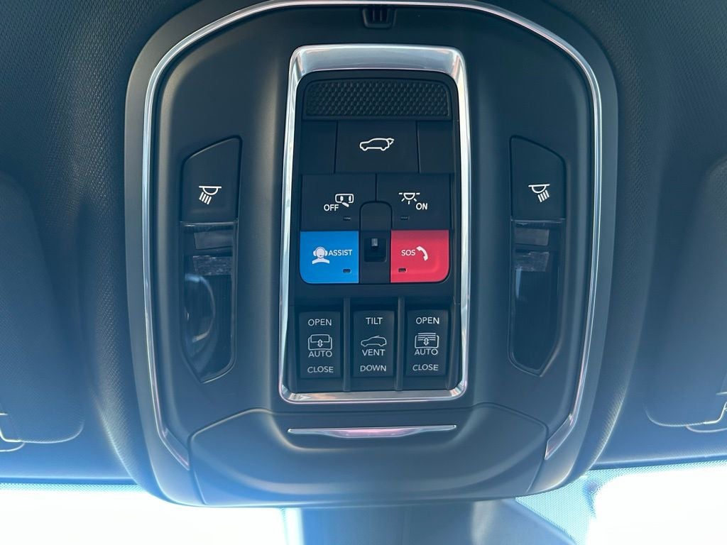 2025 Jeep Grand Cherokee LIMITED 4X4