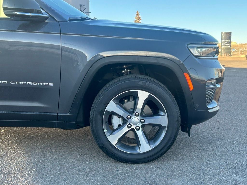 2025 Jeep Grand Cherokee LIMITED 4X4