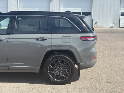2027 Jeep Grand Cherokee Summit