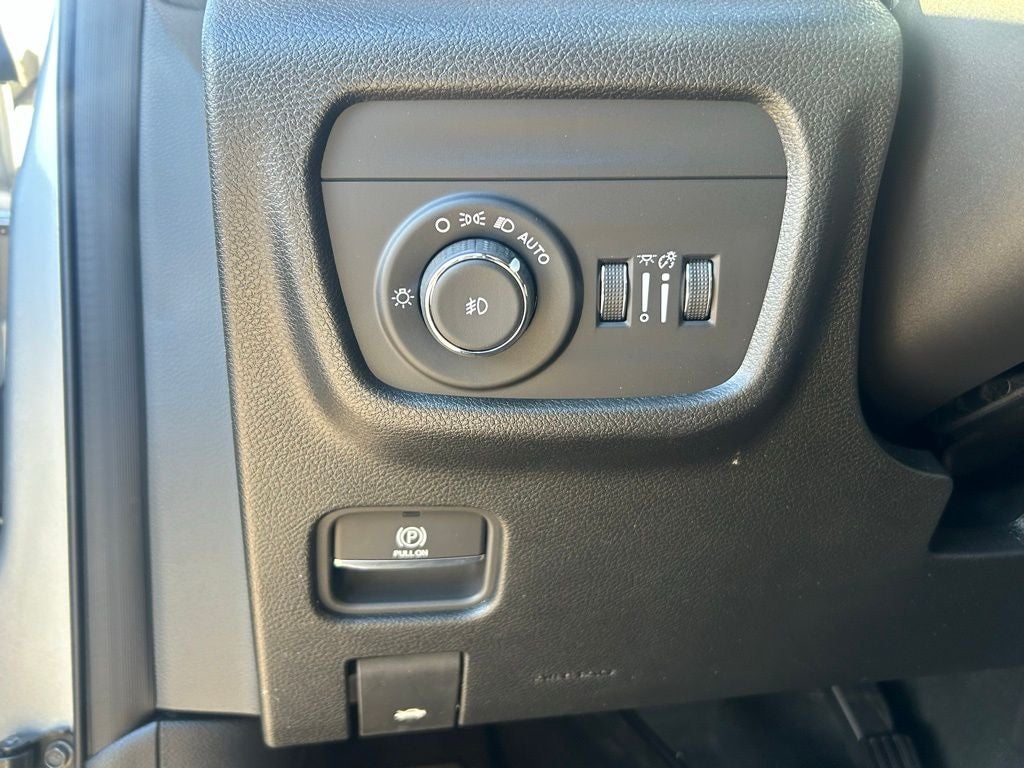 2025 Jeep Grand Cherokee L L LIMITED 4X4