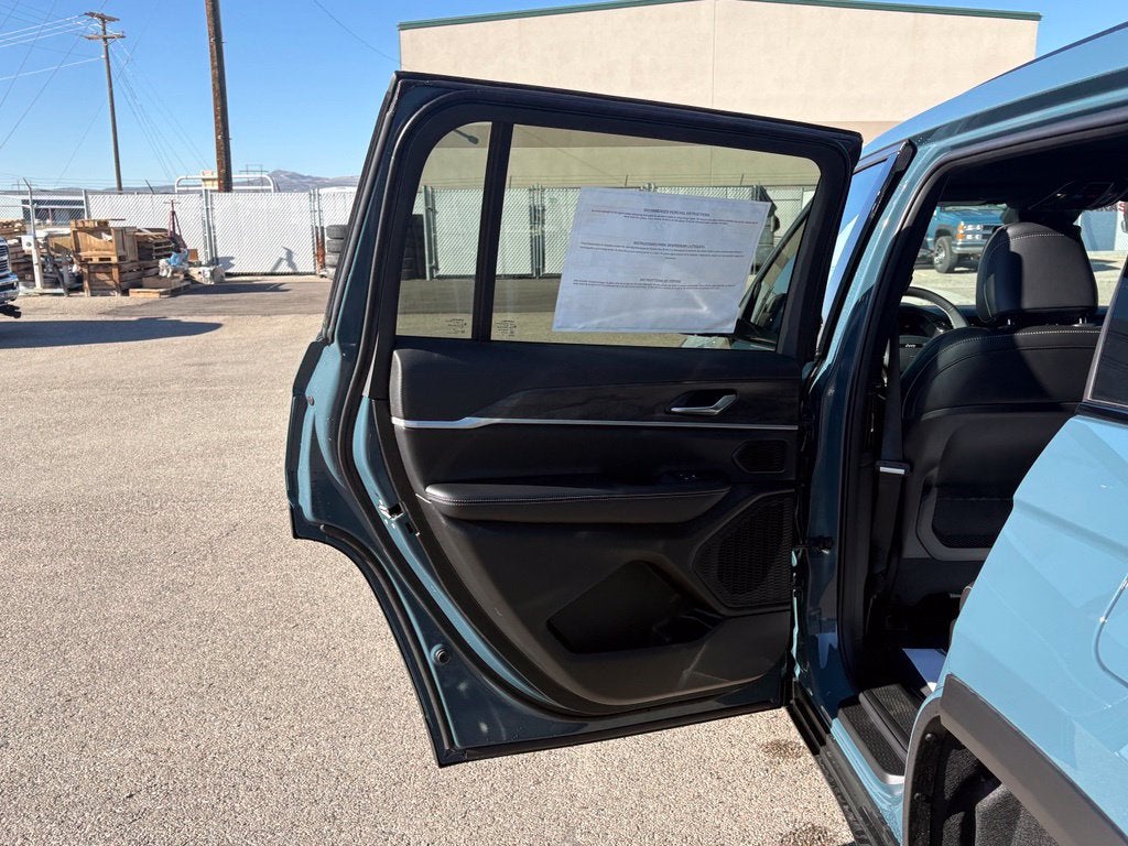 2027 Jeep Grand Cherokee L Limited