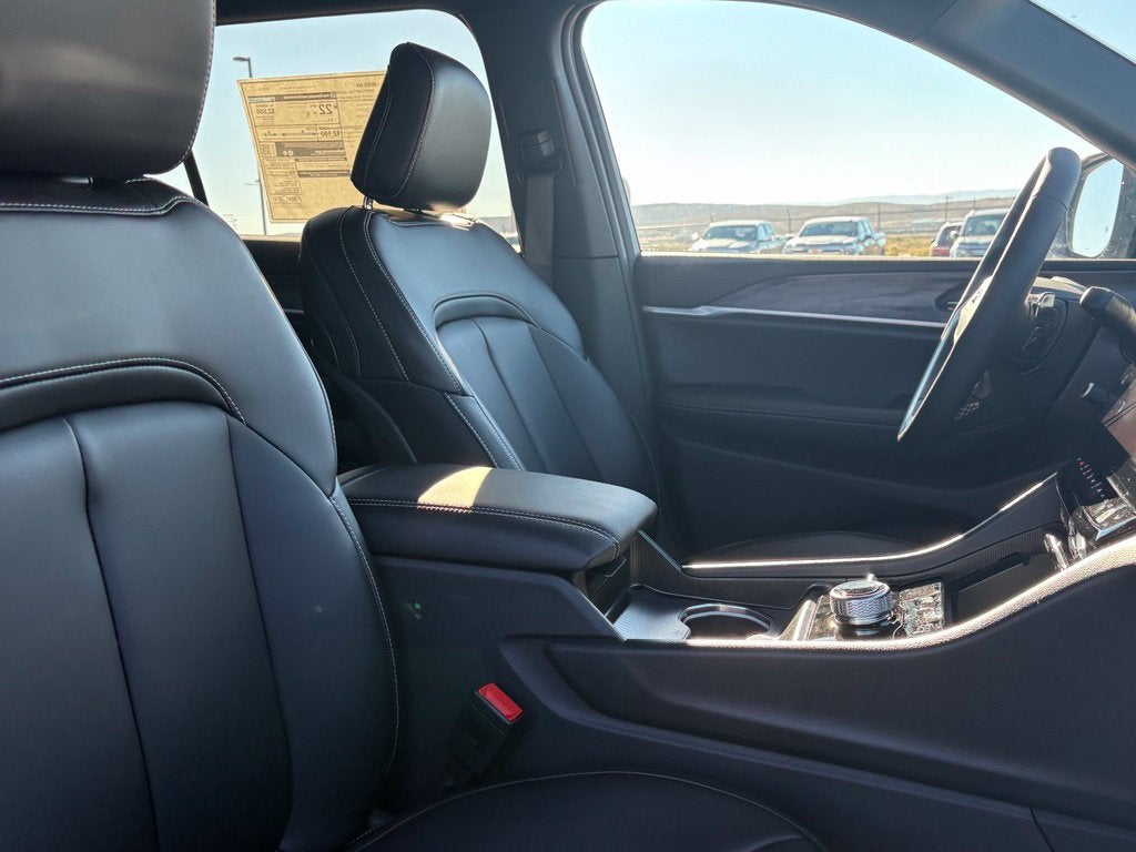 2027 Jeep Grand Cherokee L Limited