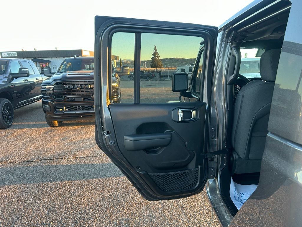 2025 Jeep Gladiator GLADIATOR SPORT S 4X4