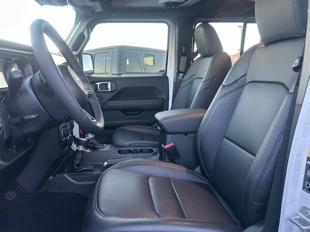 2025 Jeep Gladiator GLADIATOR HIGH TIDE 4X4