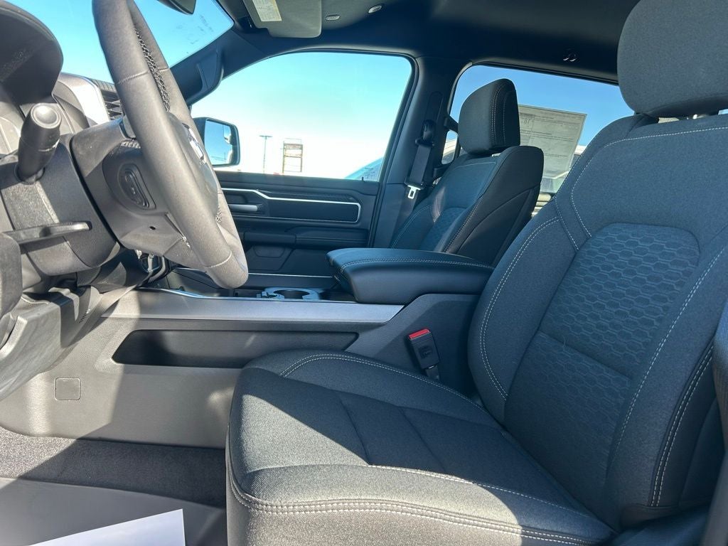 2026 RAM Ram 1500 1500 BIG HORN CREW CAB 4X4 5'7' BOX