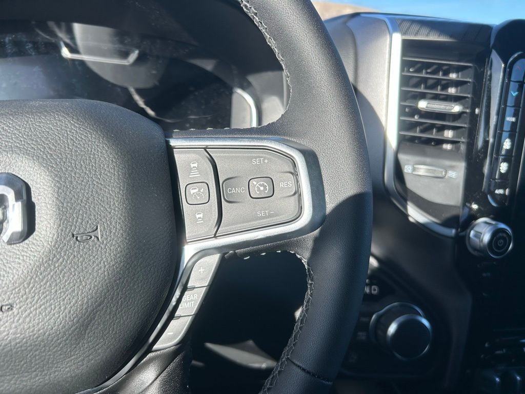 2026 RAM Ram 1500 1500 BIG HORN CREW CAB 4X4 5'7' BOX