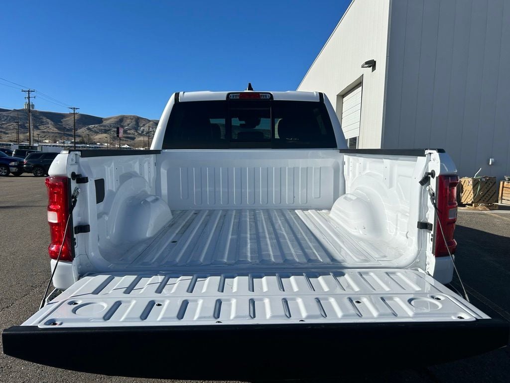 2026 RAM Ram 1500 1500 LAIE CREW CAB 4X4 5'7' BOX
